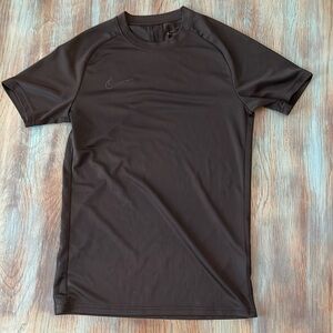 Nike dry-fit shirt black S